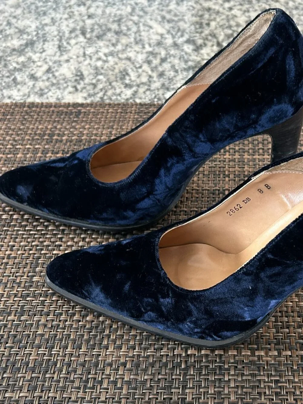 Navy Blue Velvet Pointed Toe Heels | Women's Size 8 | EXCELLENT CONDITION